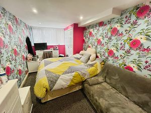 Basement room 2- click for photo gallery